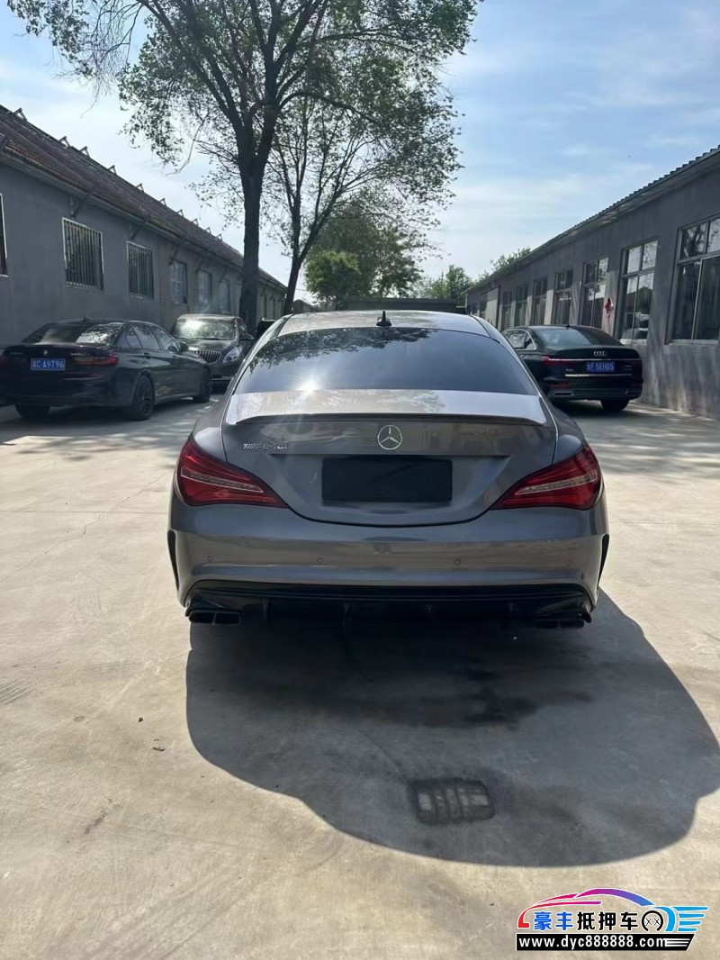 17年奔驰CLA级轿车抵押车出售