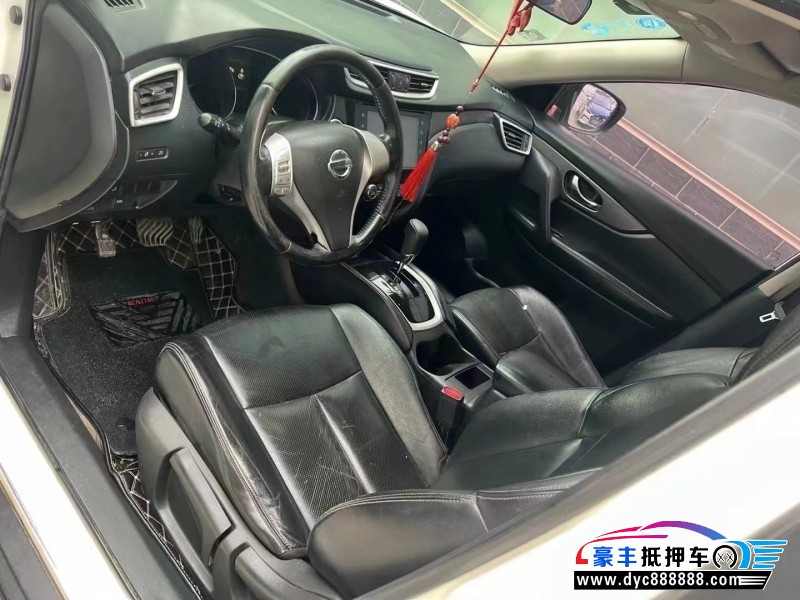 16年日产奇骏轿车抵押车出售