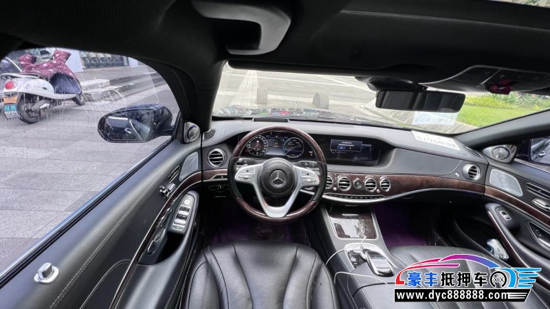 18年奔驰S轿车抵押车出售