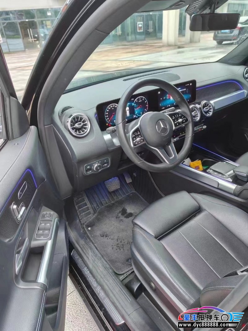 21年奔驰GLB轿车抵押车出售