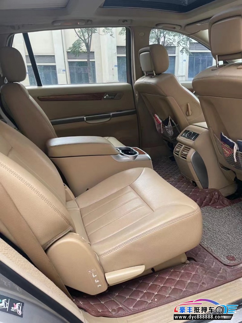 06年奔驰R轿车抵押车出售