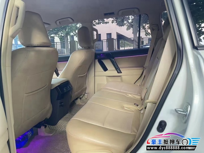 17年丰田普拉多（霸道）轿车抵押车出售