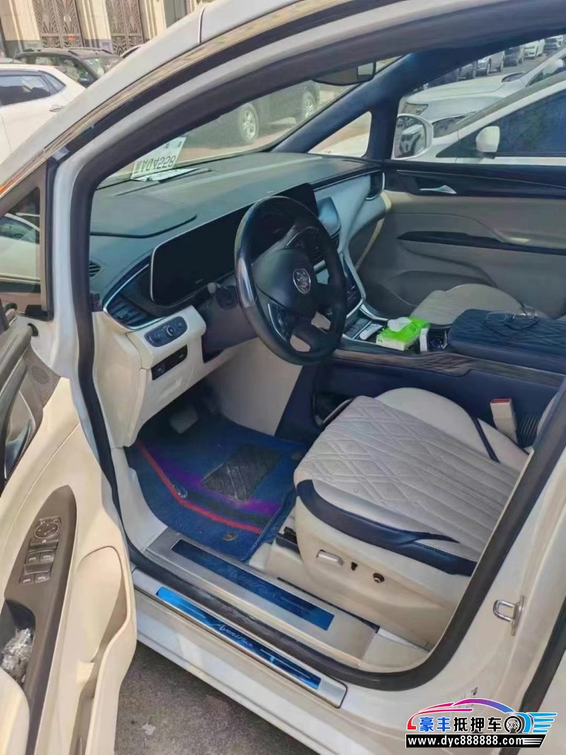 21年别克GL8轿车抵押车出售