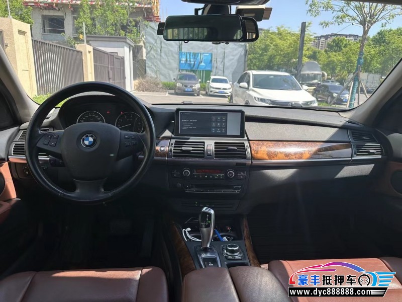 13年宝马X5轿车抵押车出售