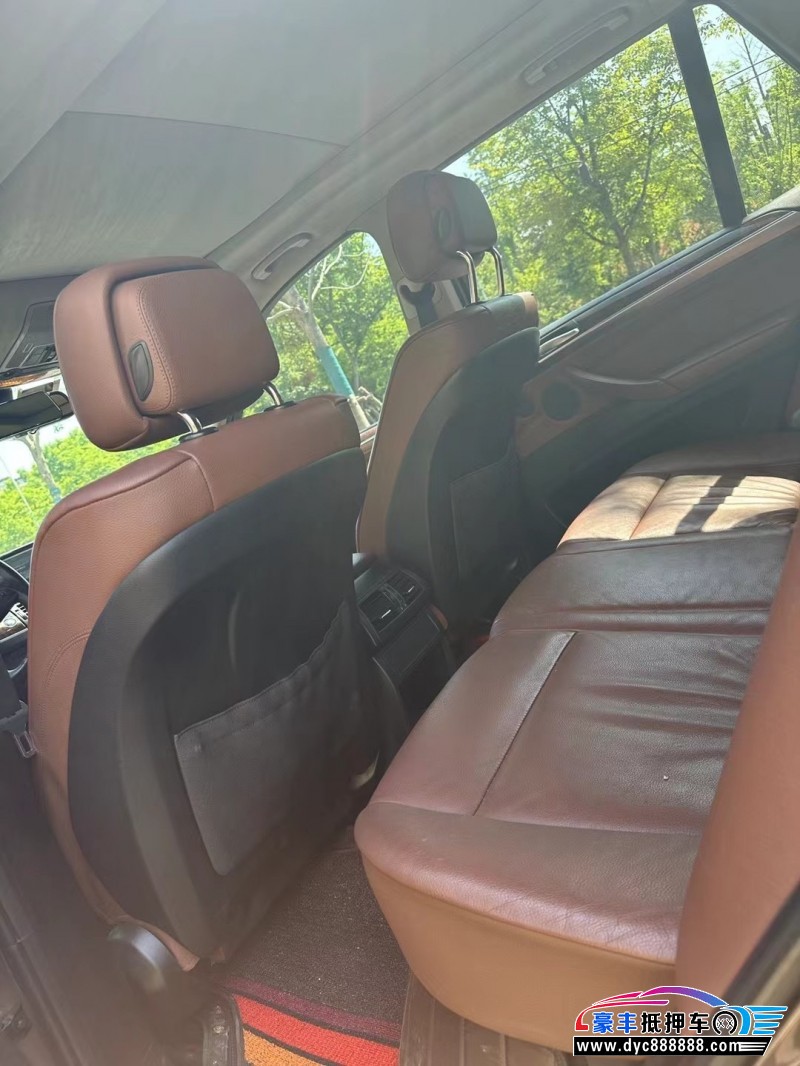 13年宝马X5轿车抵押车出售