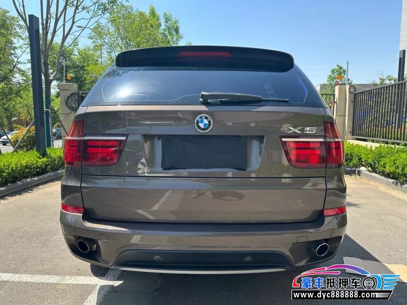 13年宝马X5轿车抵押车出售