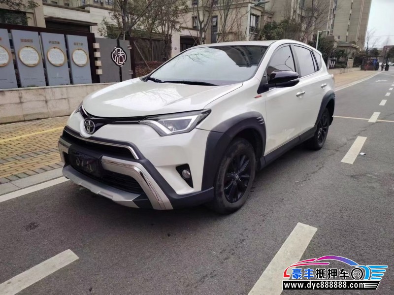 19年丰田RAV4轿车抵押车出售