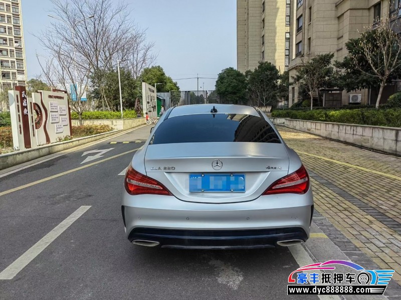 18年奔驰CLA轿车抵押车出售