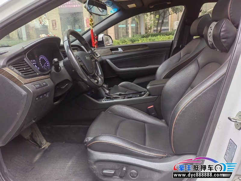 17年现代索纳塔九轿车抵押车出售