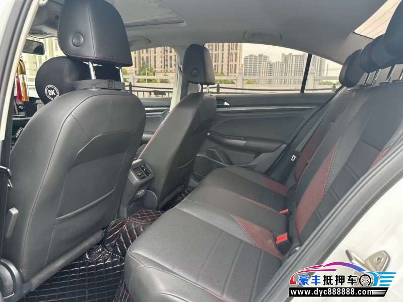 20年大众宝来轿车抵押车出售