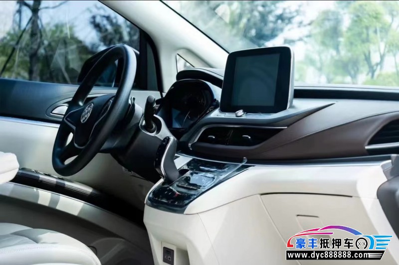 23年别克GL8轿车抵押车出售