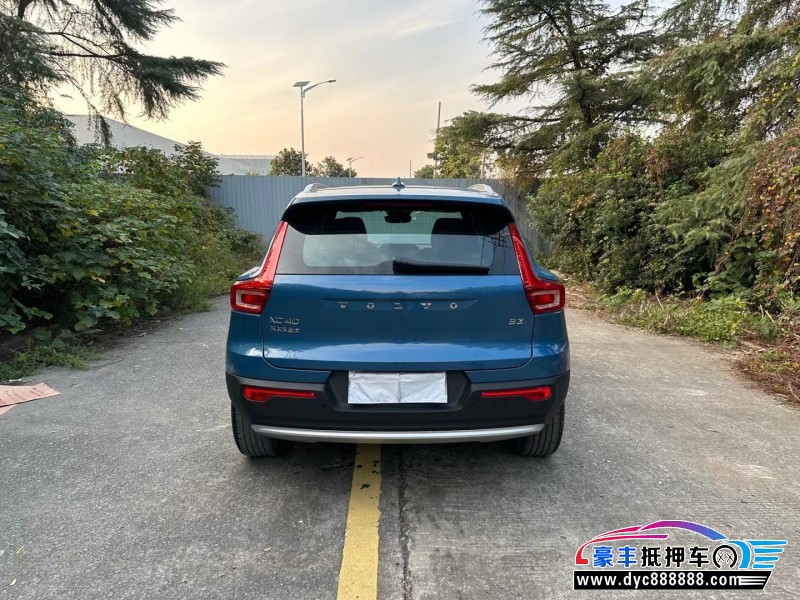 22年沃尔沃XC40SUV抵押车出售
