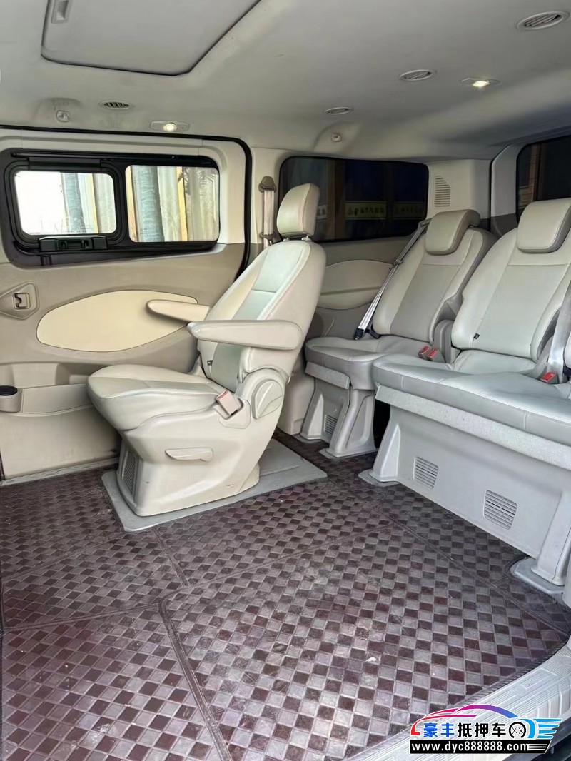 18年福特途睿欧轿车抵押车出售