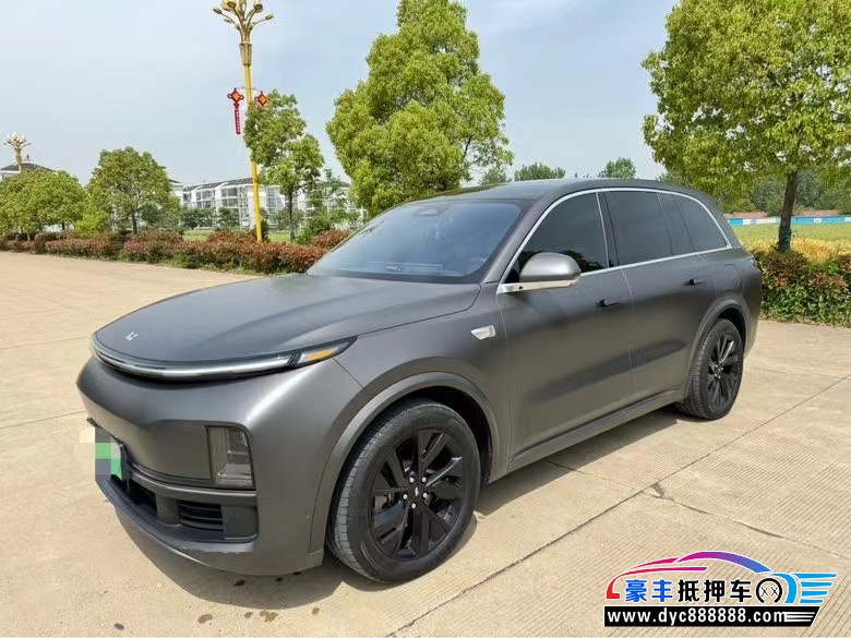 23年理想L8轿车抵押车出售