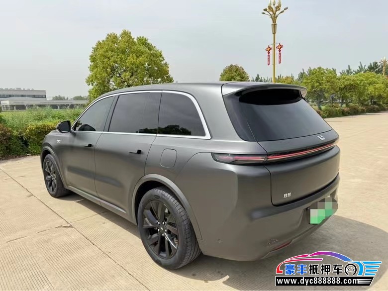 23年理想L8轿车抵押车出售