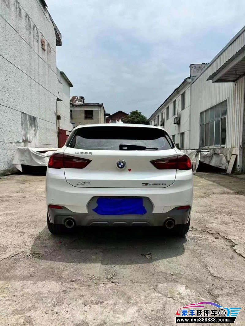 21年宝马X2轿车抵押车出售