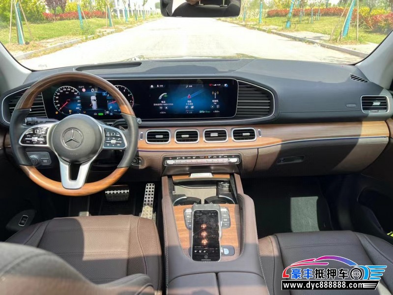 22年奔驰GL轿车抵押车出售