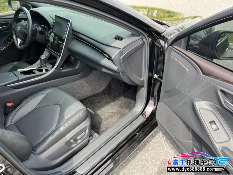 22年丰田亚洲龙轿车抵押车出售