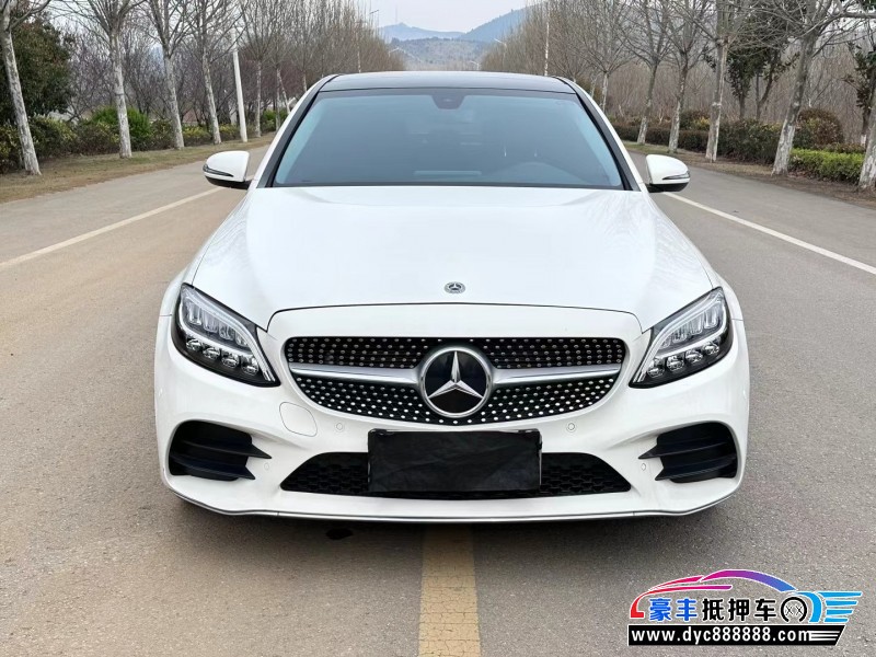 21年奔驰C轿车抵押车出售