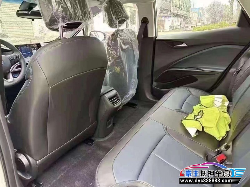 24年别克微蓝轿车抵押车出售