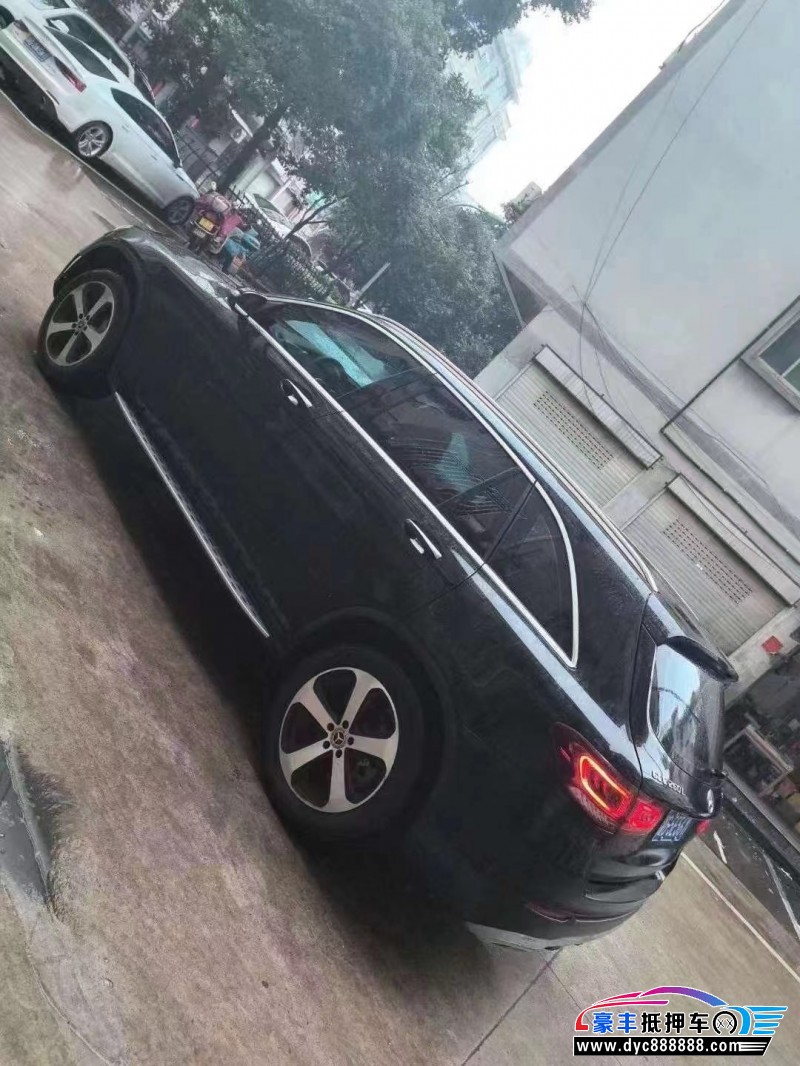 22年奔驰GLC轿车抵押车出售