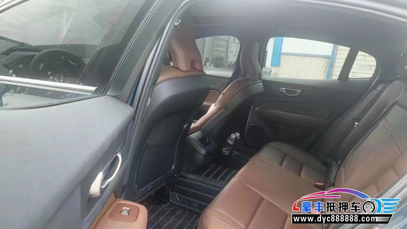 22年沃尔沃S60轿车抵押车出售