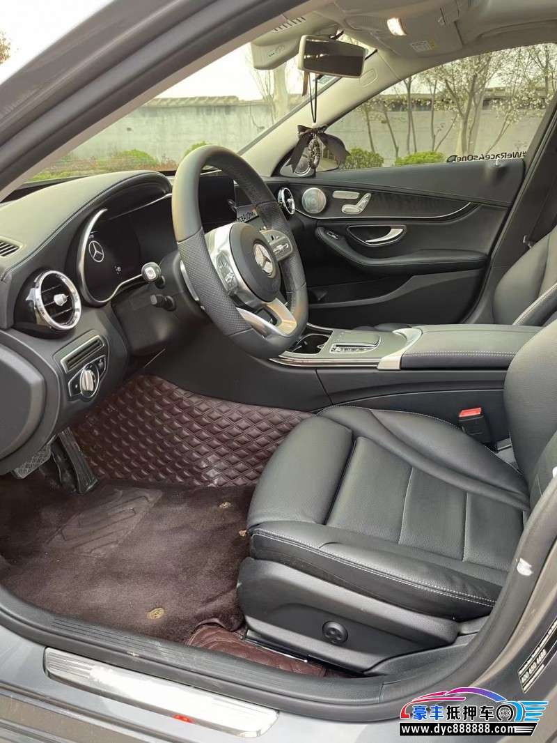 20年奔驰C轿车抵押车出售