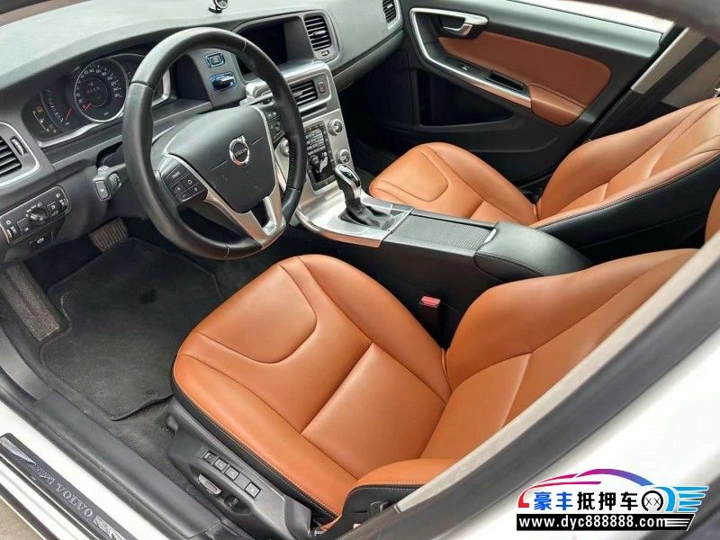 19年沃尔沃S60轿车抵押车出售
