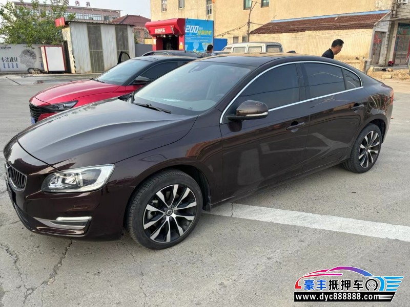 19年沃尔沃S60轿车抵押车出售