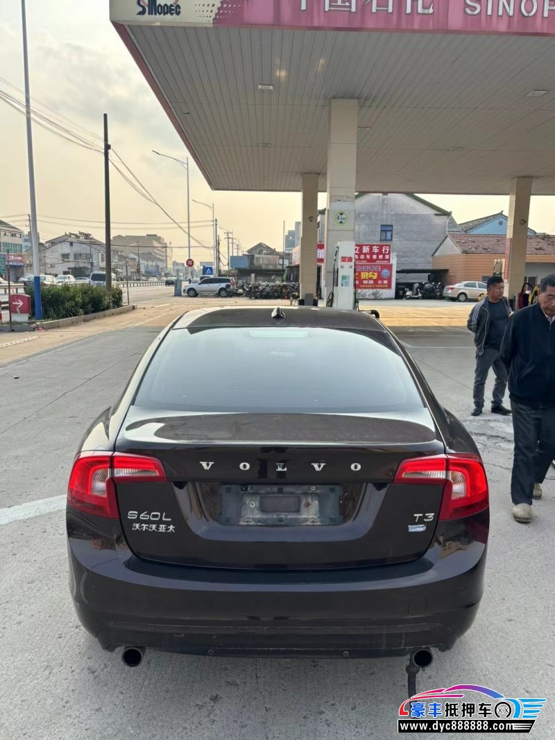 19年沃尔沃S60轿车抵押车出售
