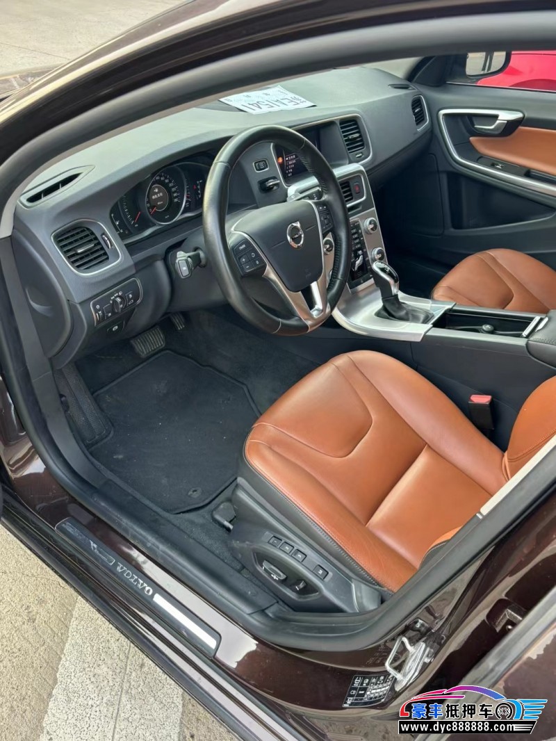 19年沃尔沃S60轿车抵押车出售