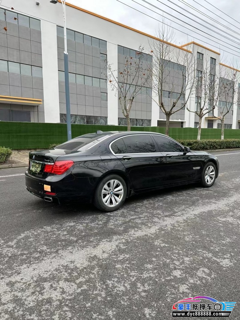 12年宝马7系轿车抵押车出售