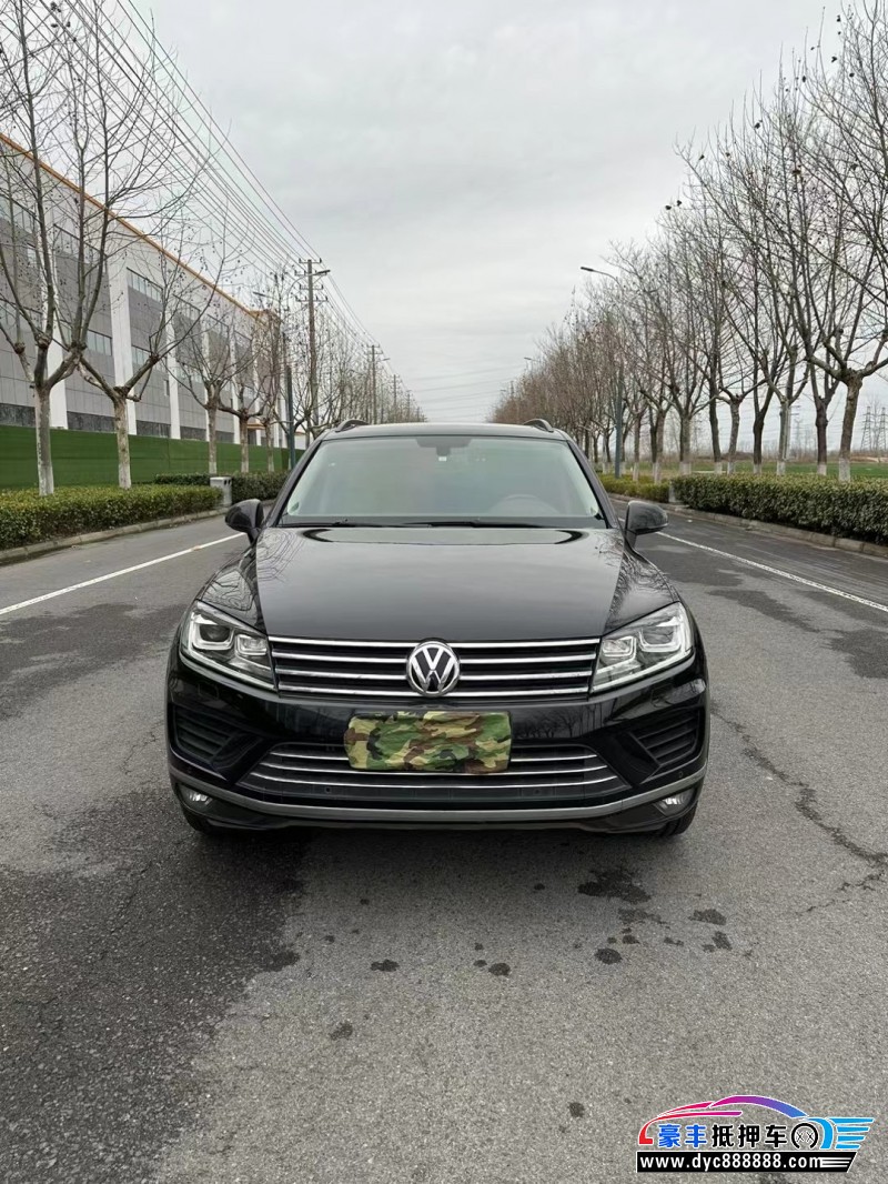 17年大众途锐轿车抵押车出售