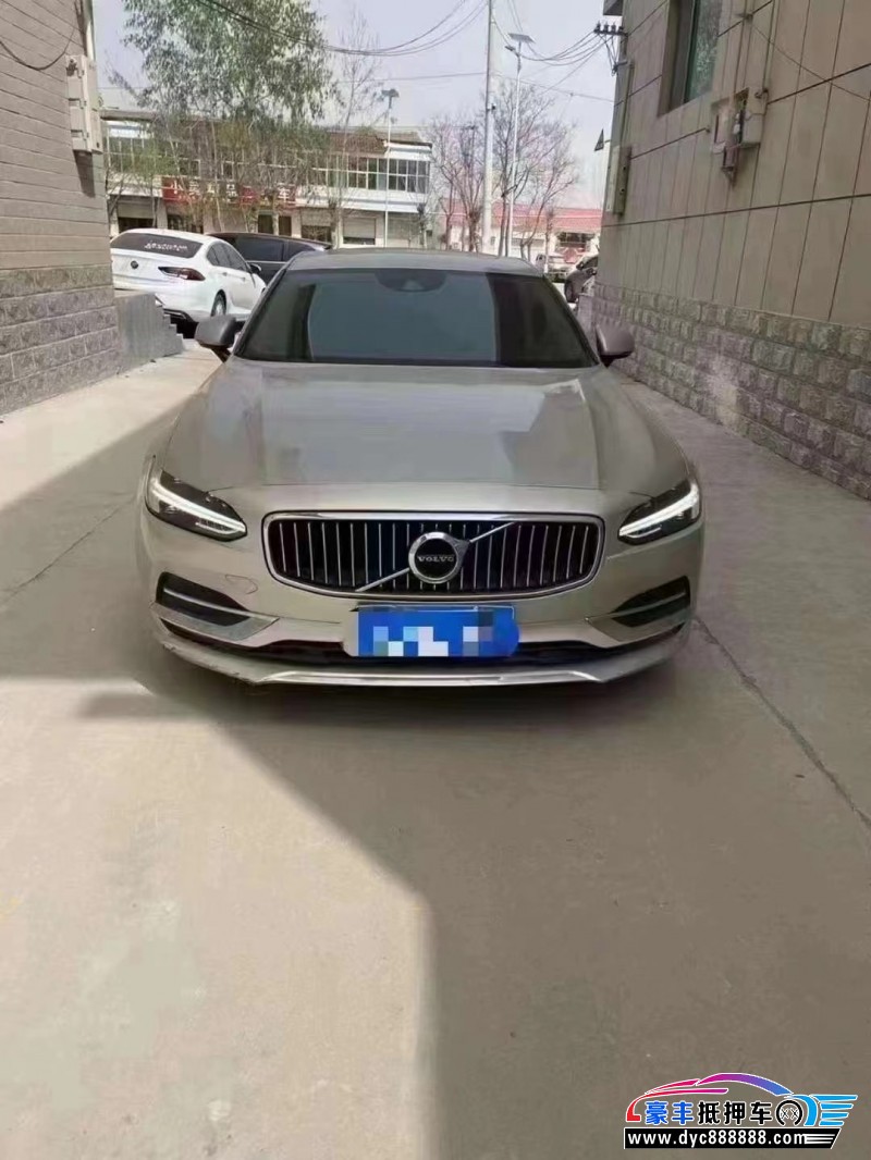 17年沃尔沃S90轿车抵押车出售