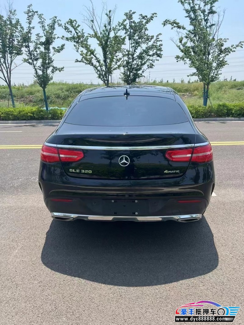 19年奔驰GLE轿车抵押车出售