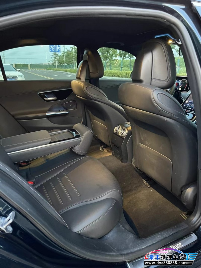 23年奔驰C轿车抵押车出售