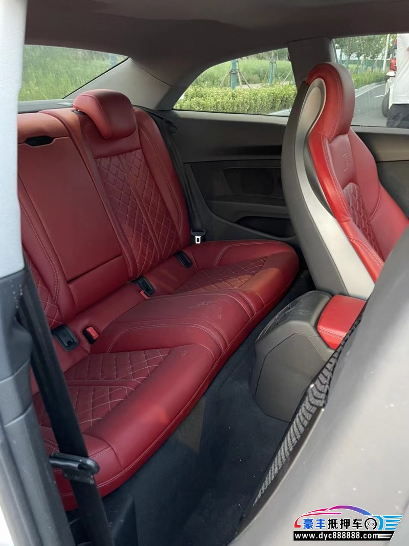 21年奥迪A5轿车抵押车出售