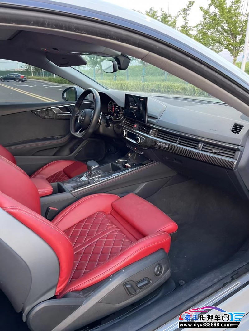 21年奥迪A5轿车抵押车出售