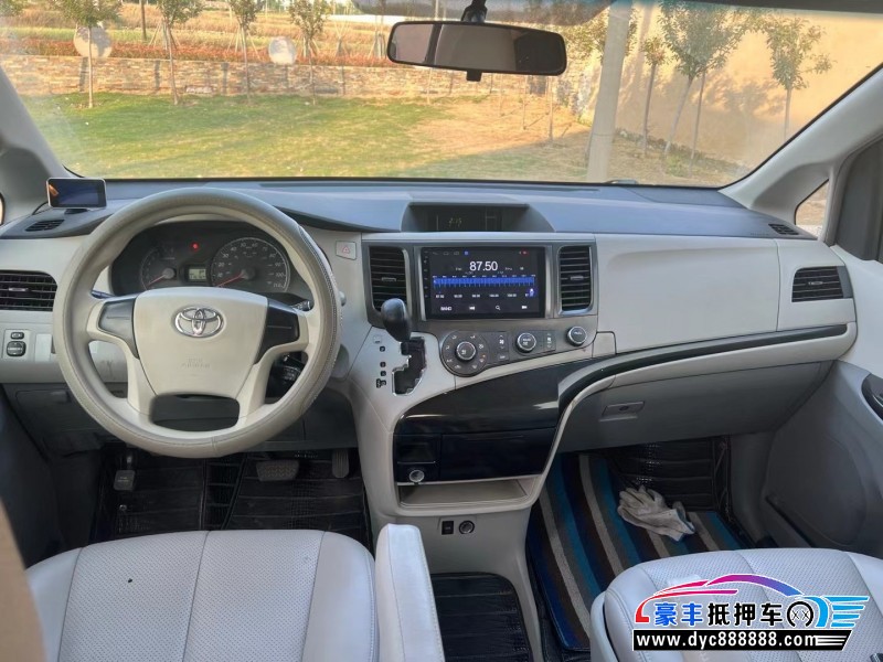 13年丰田塞纳MPV抵押车出售