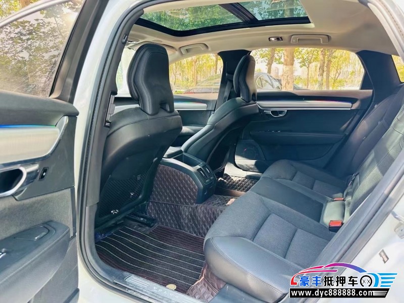 19年沃尔沃S90轿车抵押车出售