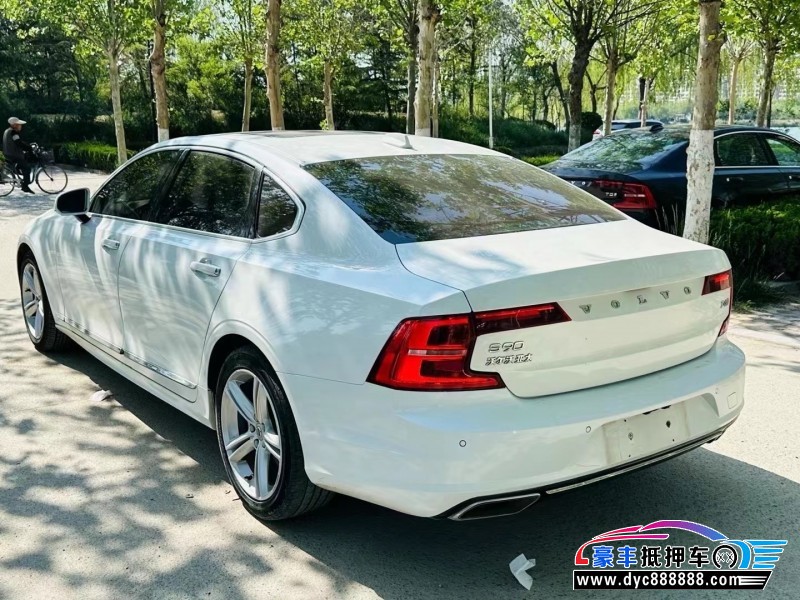 19年沃尔沃S90轿车抵押车出售