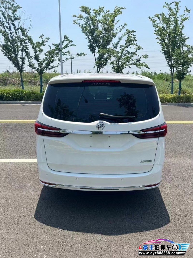 22年别克GL8轿车抵押车出售
