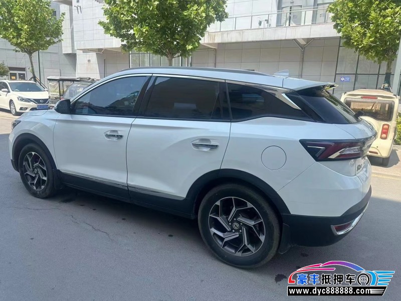 20年东风AX7轿车抵押车出售