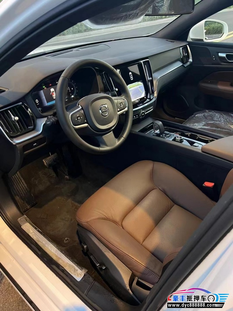 23年沃尔沃S60轿车抵押车出售