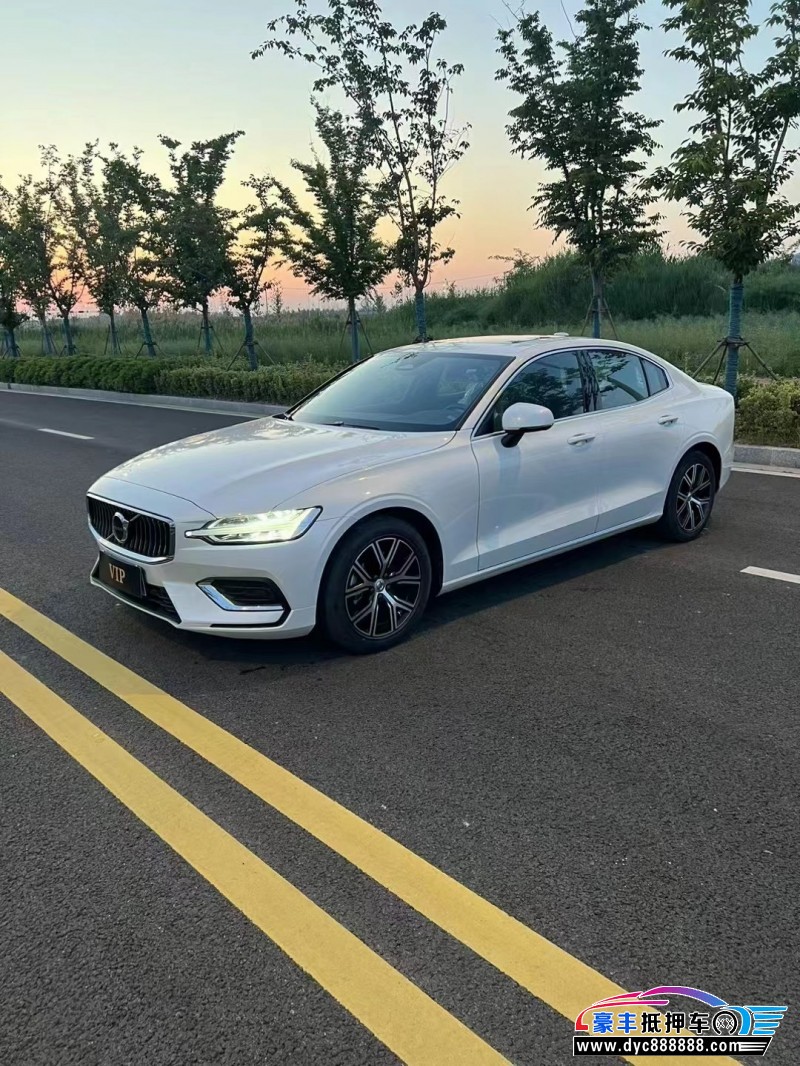 23年沃尔沃S60轿车抵押车出售