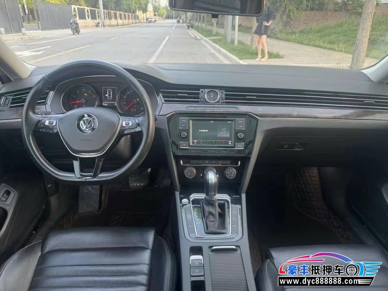 19年大众迈腾轿车抵押车出售