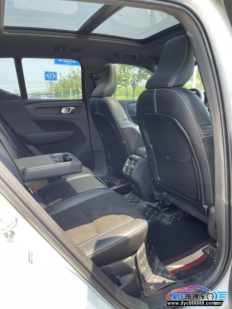 21年沃尔沃XC40轿车抵押车出售