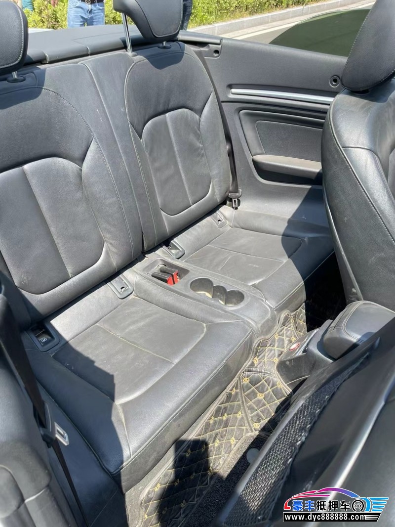 15年奥迪A3轿车抵押车出售