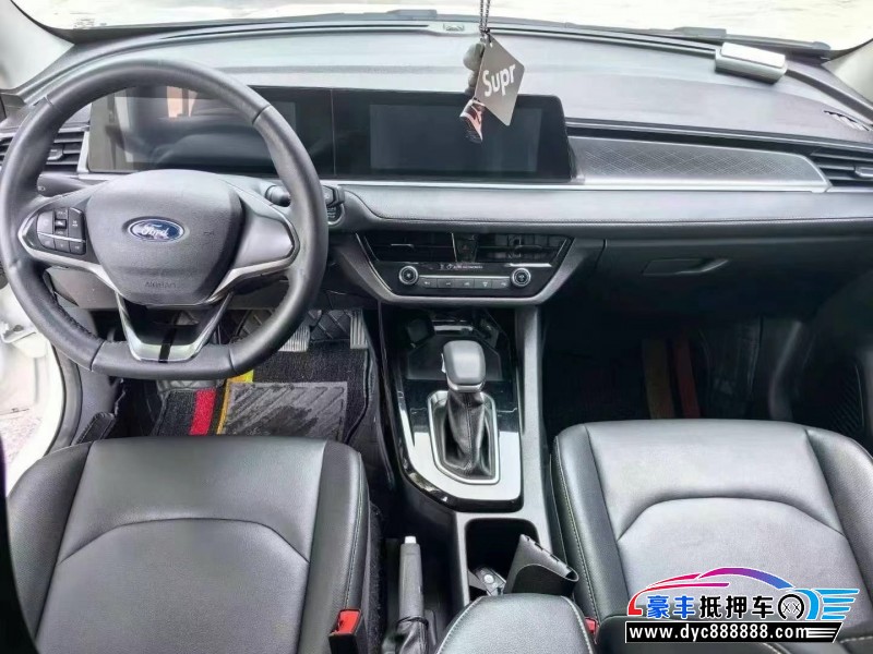 22年福特福睿斯轿车抵押车出售