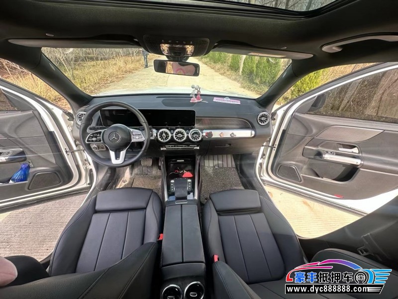 20年奔驰GLB轿车抵押车出售